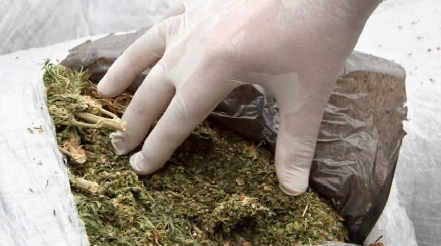 Bursa'da Iki Operasyonda 283 Kg. Esrar Ele Geçirdi