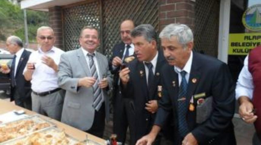 &Ccedil;aylı B&ouml;rekli Zafer Bayramı kutlaması