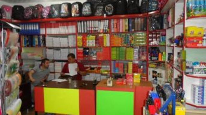 Kırtasiyeciler okul sezonuna hazır