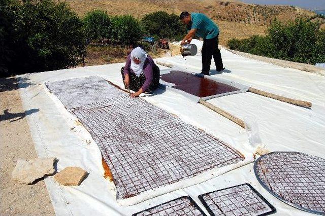 Adıyaman’da Doğal Tatlı ‘kesme’ler Kışa Hazırlanıyor