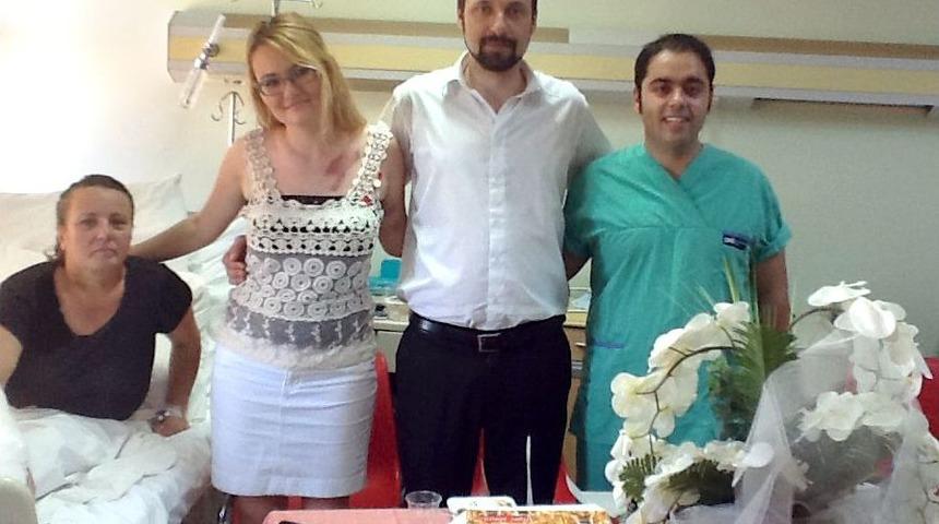 Nikahlarını Hastanedeki Annelerinin Yanında Kıydılar