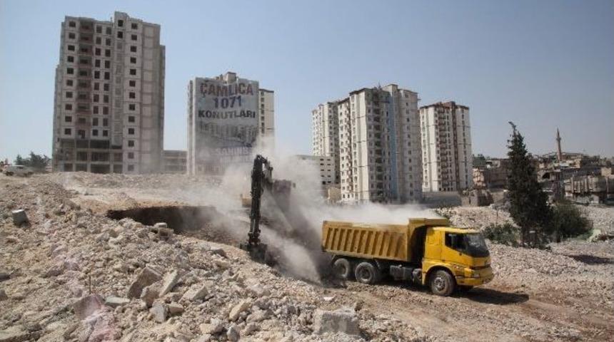 &Ccedil;amlıca 1071 Konutları 2 Ve 3&rsquo;&uuml;nc&uuml; Etap Temel Kazı &Ccedil;alışmaları Başladı