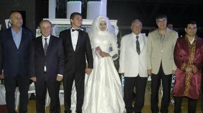 H&uuml;seyin Samani Kızını Evlendirdi