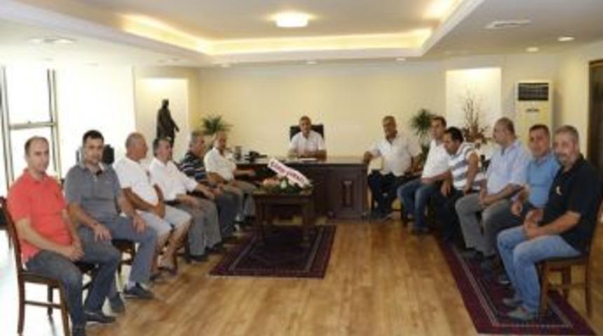 Sel&ccedil;uk &Ccedil;arşı Esnafından Başkan &Uuml;lg&uuml;r'e Destek Geldi