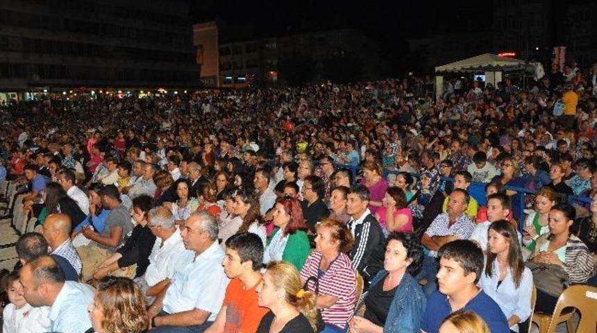 'kuzeyin Oğlu'ndan L&uuml;leburgaz'da Konser