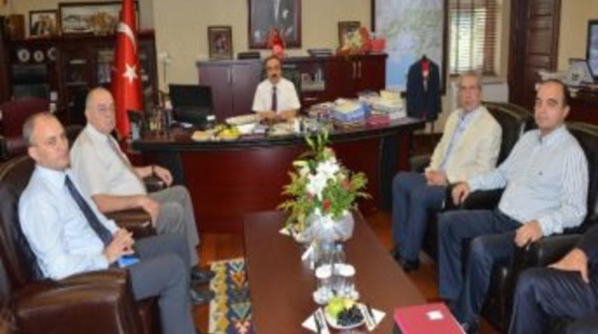 Kuyumcular Odası Başkanı Oğuz Başman&rsquo;dan, Vali Coş&rsquo;a Teşekk&uuml;r Ziyareti