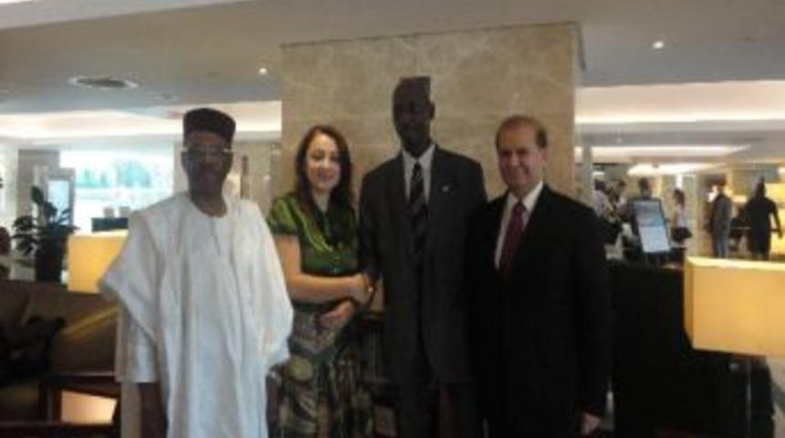 Atasoy, Afrikalı Ticaret Bakanı İle G&ouml;r&uuml;şt&uuml;