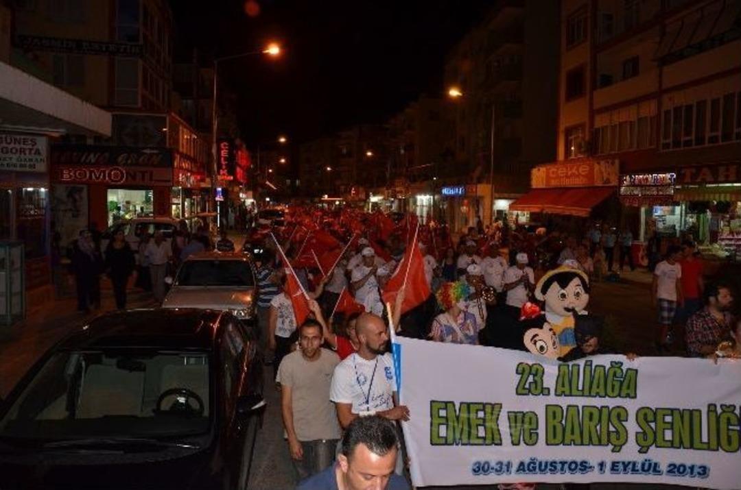 Aliağa'da 23. Emek Ve Barış Şenlikleri Başladı