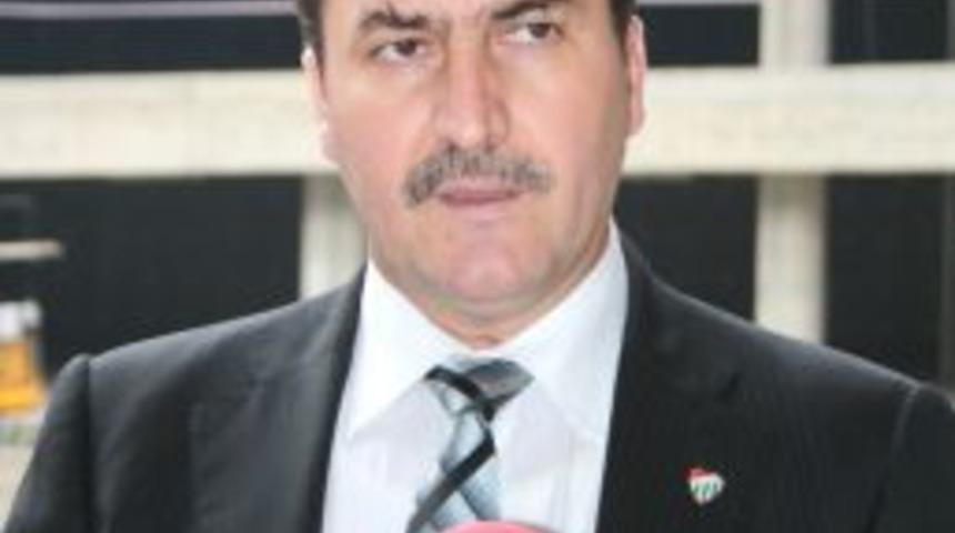 G&uuml;m&uuml;lcine Doğumlu Belediye Başkanını Yunanistan'a Sokmadılar