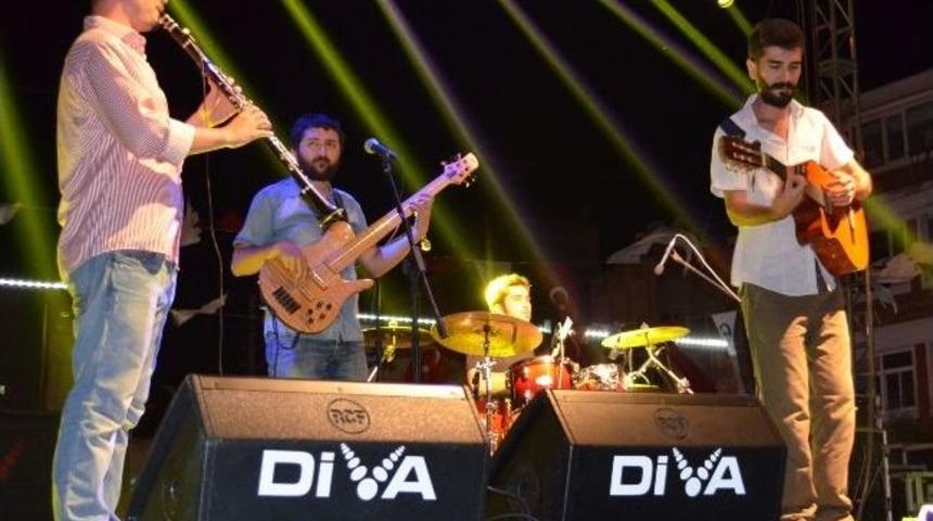 Etkinlikler Kapsamındaki İlk Konserde Tatatuka Band Grubu Sahne Aldı