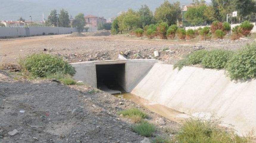 Manisa&rsquo;da Bozk&ouml;y Deresi&rsquo;nde Islah &Ccedil;alışması