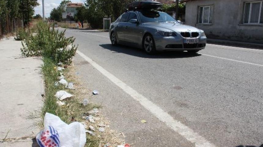 Gurbetçiler Gitti, Çöpleri Kaldı