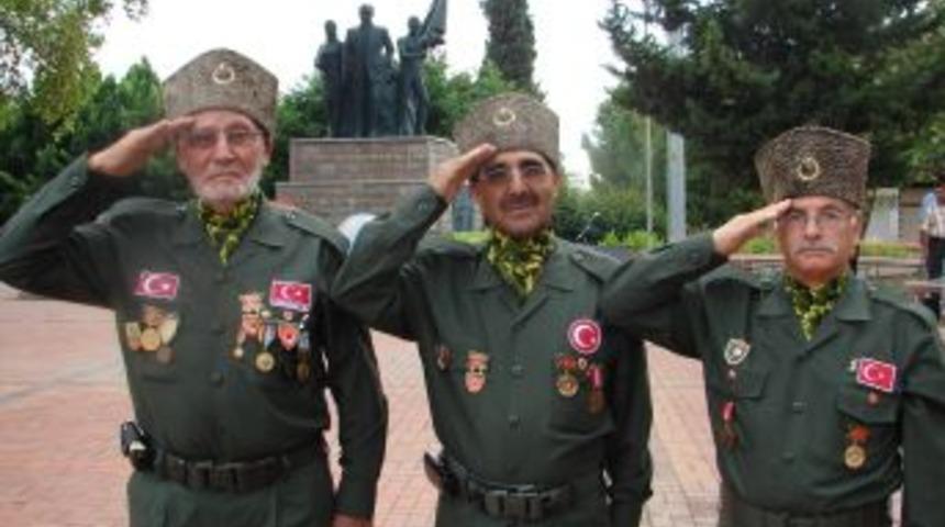 Gaziler, Gen&ccedil;lere Anılarını Anlatarak Vatan Sevgisini &Ouml;ğretecek