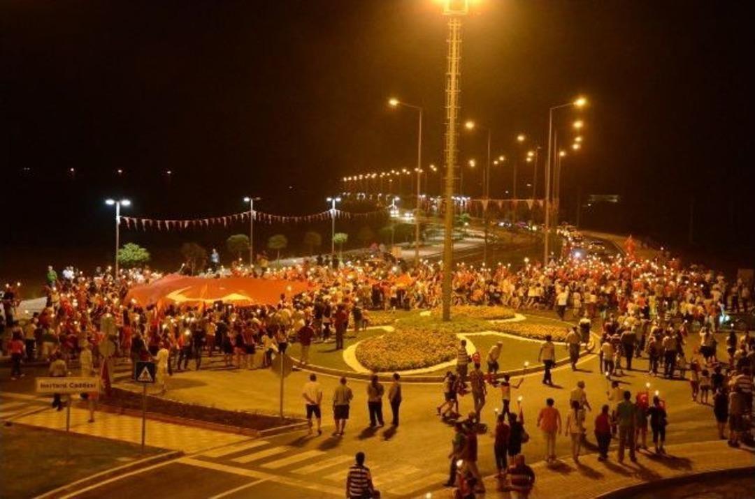 Herford Caddesi T&ouml;renle A&ccedil;ıldı