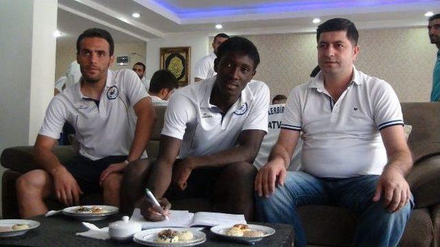 Tatvan Gençlerbirliğispor 24 Futbolcu Transfer Etti