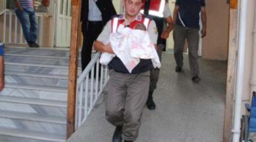 K&ouml;t&uuml; Muamele G&ouml;ren 3 Aylık Bebek Ailesinden Alınıp Yuvaya Yerleştirildi