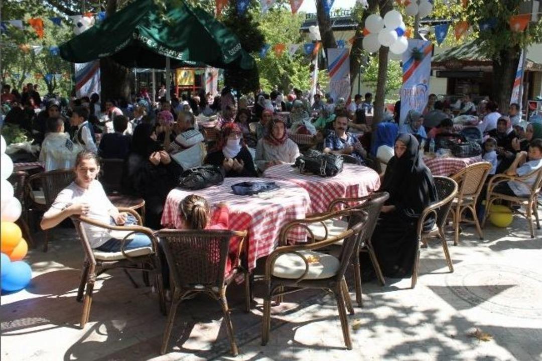 Ak Parti Osmangazi Teşkilatı 241 &Ccedil;ocuğu S&uuml;nnet Ettirdi