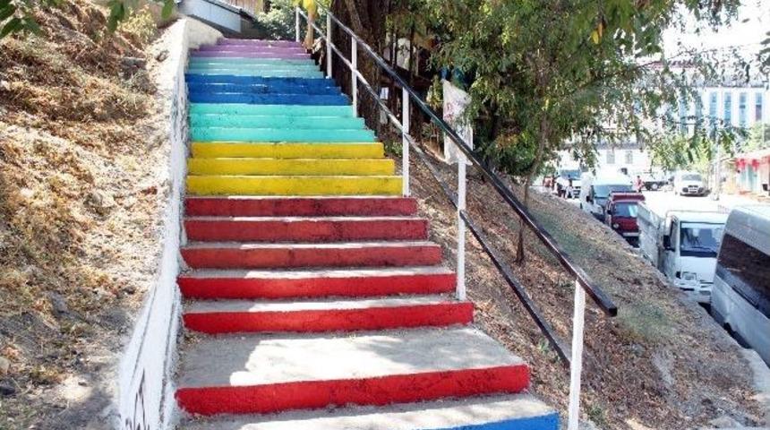 Merdiven Boyama Tunceli'ye De Sı&ccedil;radı