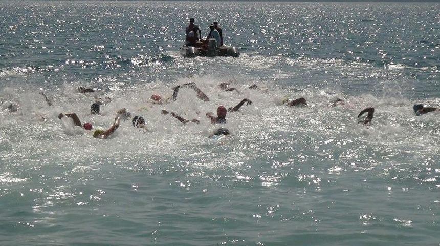 Tatvan&rsquo;da 3. Triatlon Yarışları Yapıldı