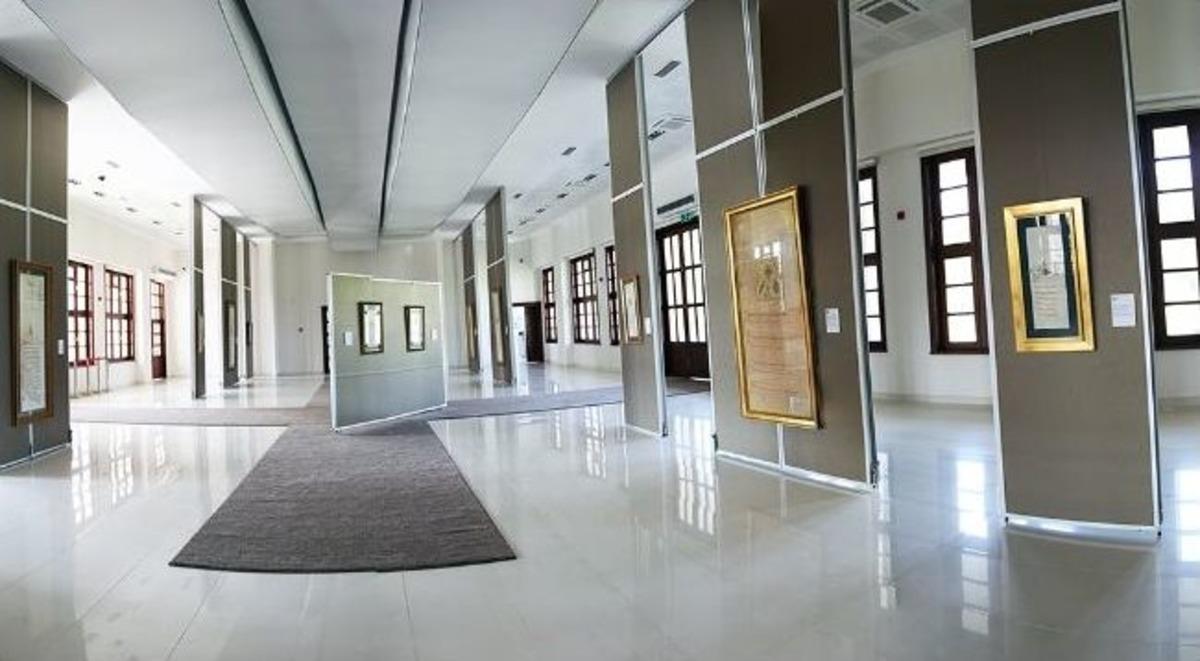 Padişah Fermanları Galeri&rsquo;de