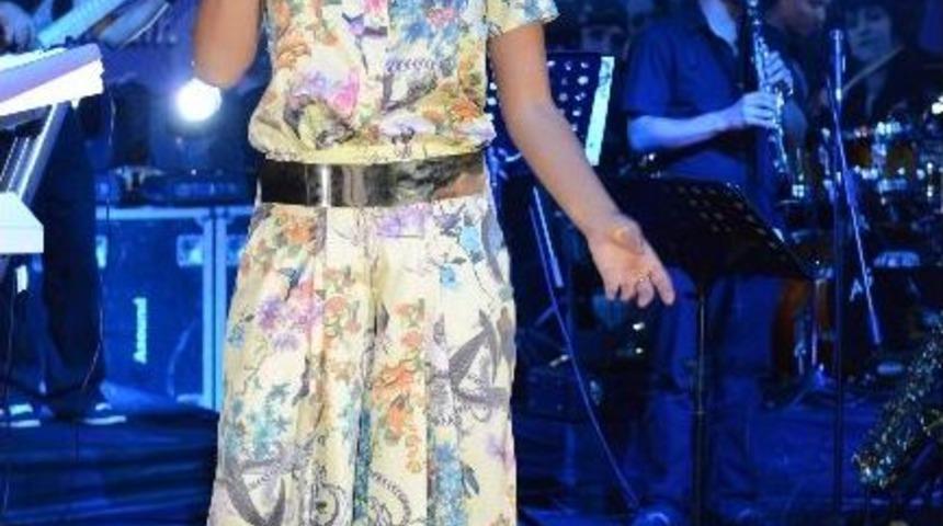 Beng&uuml; Sevenlerini G&ouml;zne&rsquo;de Coşturdu