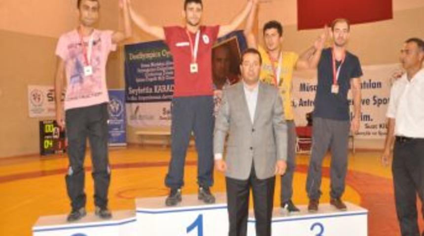 Yozgat Belediyesi G&uuml;reş Takımı Şampiyon Oldu