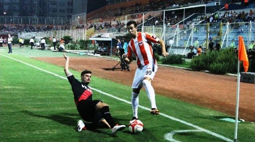 Adanaspor - Manisaspor Ma&ccedil;ı Devam Ediyor