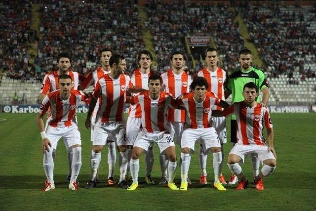 Adanaspor - Manisaspor Ma&ccedil;ı Devam Ediyor 1