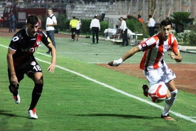 Adanaspor - Manisaspor Maçı Devam Ediyor