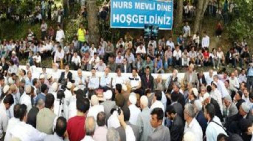 Bedi&uuml;zzaman Said Nursi I&ccedil;in Nurs K&ouml;y&uuml;'nde Mevlid Okutuldu