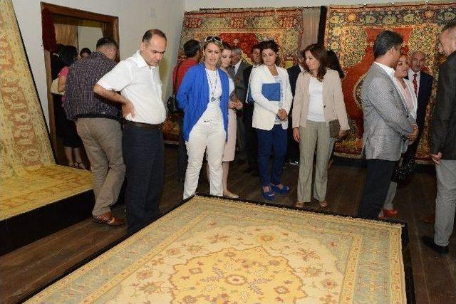 Uşak Halı Ve Kilimleri Yeni Nesle Sevdirilecek 1