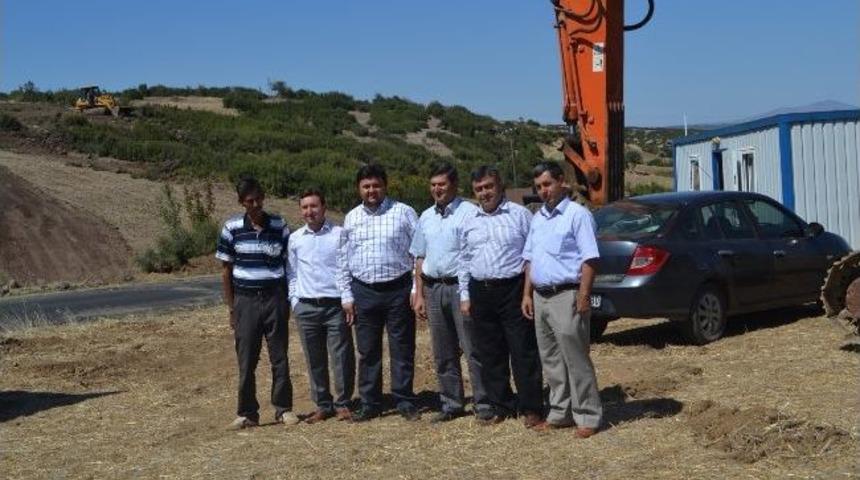 G&uuml;lmez, Sara&ccedil;lar Sulama G&ouml;letini İnceledi