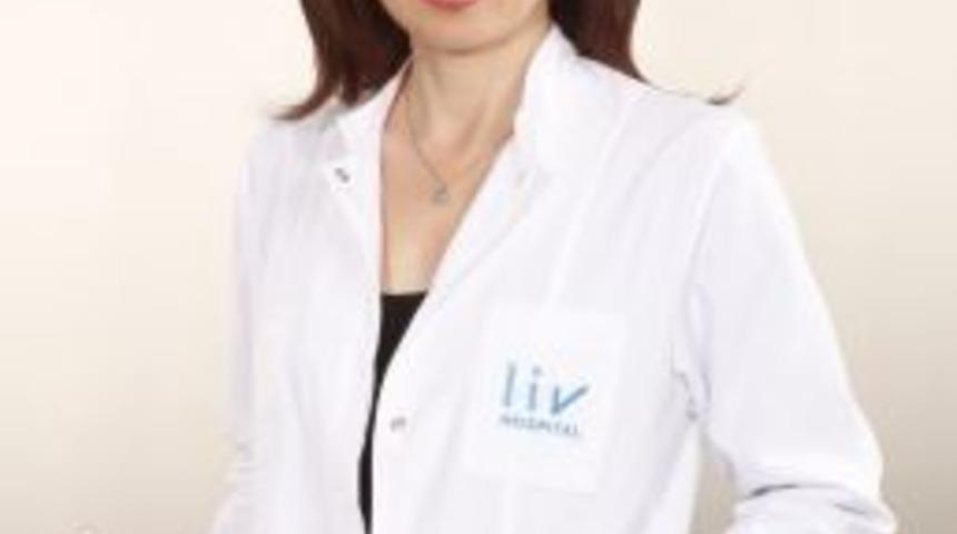 'Aşırı Terleme Sosyal Hayatı Olumsuz Etkiliyor'