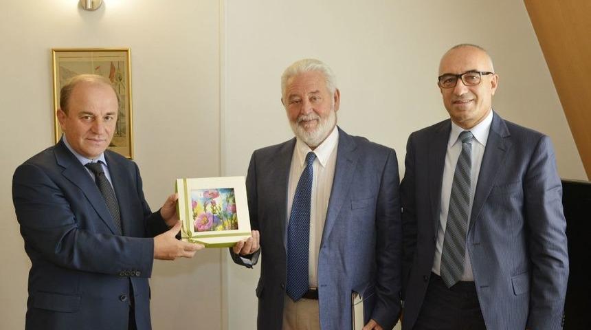 EXPO 2016 Antalya Heyeti, &Ccedil;alışmalarını Paris'te Anlattı