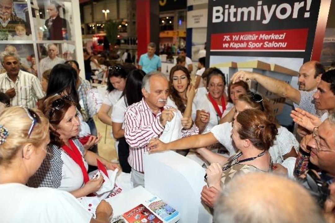 Bayraklı Fuar'da Bambaşka