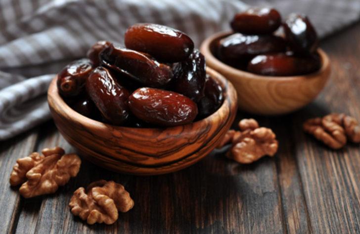  Ramazan sofralarının vazge&ccedil;ilmezi hurmanın faydaları