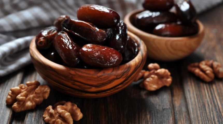  Ramazan sofralarının vazge&ccedil;ilmezi hurmanın faydaları