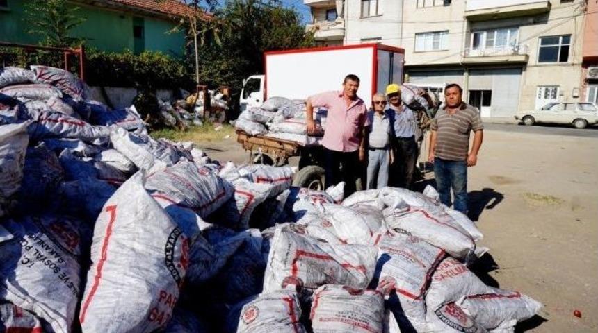 Sarıg&ouml;l&rsquo;de 1500 Aileye K&ouml;m&uuml;r Yardımı Yapıldı