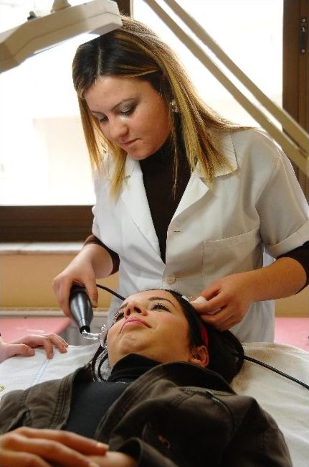 İzmir B&uuml;y&uuml;kşehir Meslek Sahibi Yapıyor