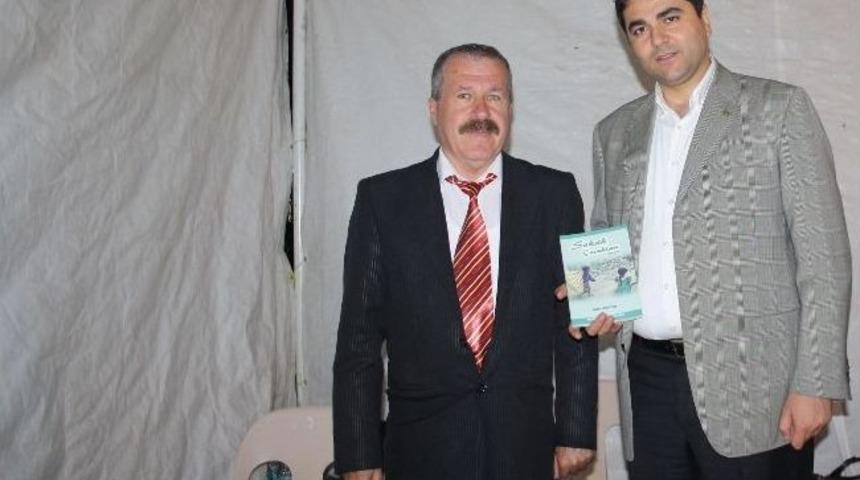 Şair Metin G&ouml;ktaş Şiir Severlerle Buluştu