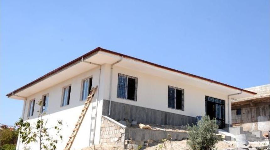 Şehitkamil Belediyesi&rsquo;nden İki K&ouml;ye Sosyal Tesis