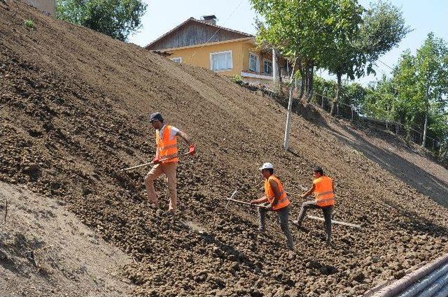 Başiskele&rsquo;de Peyzaj &Ccedil;alışmaları Devam Ediyor 1