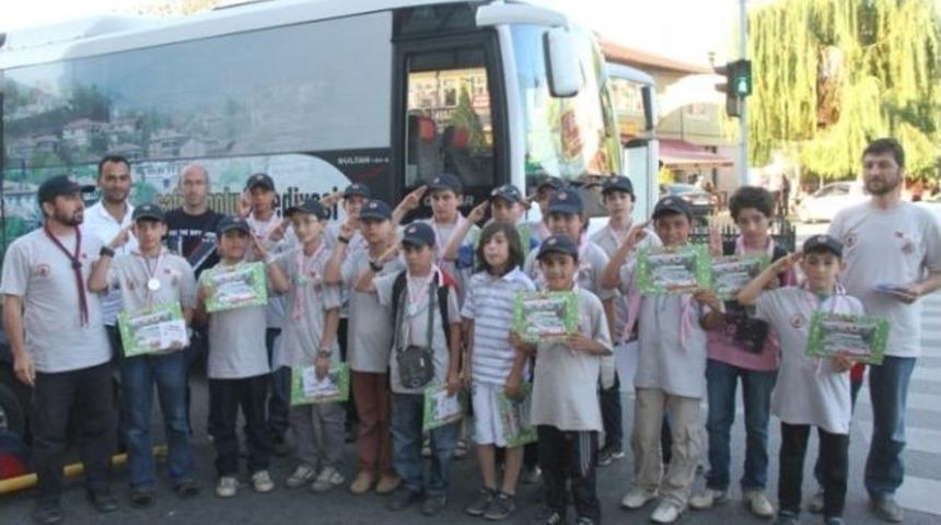 İzciler D&ouml;nd&uuml;