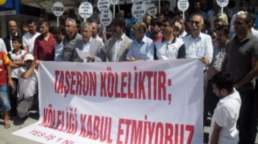 Batman'da Maaşlarını Alamayan Taşeron İş&ccedil;ileri Eylem Yaptı