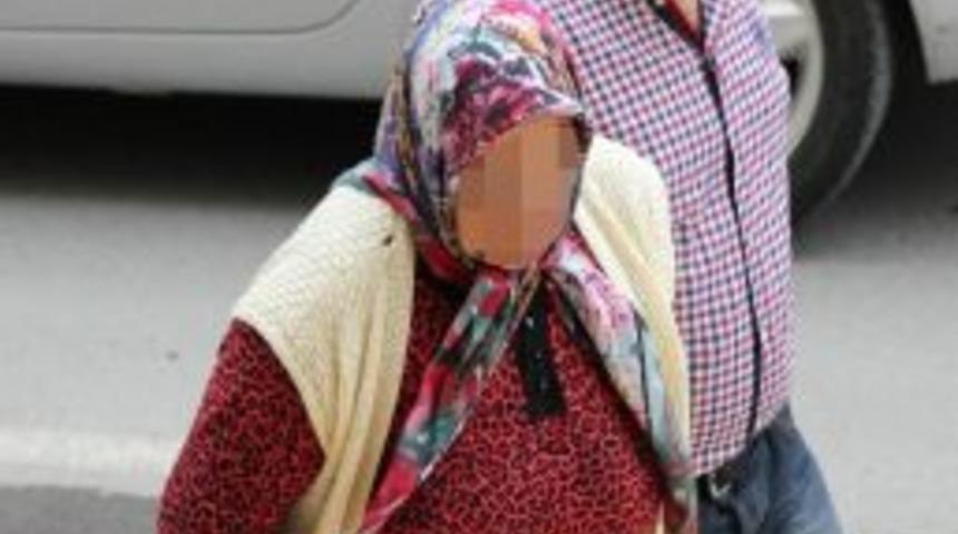 Fuhuş Yaptırmaktan G&ouml;zaltına Alınan 74'l&uuml;k Nine Serbest