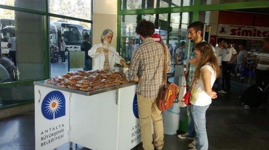 &Uuml;niversite &Ouml;ğrencilerine Karşılama