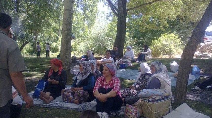 Kaya Ailesinden &Ouml;rnek Dayanışma