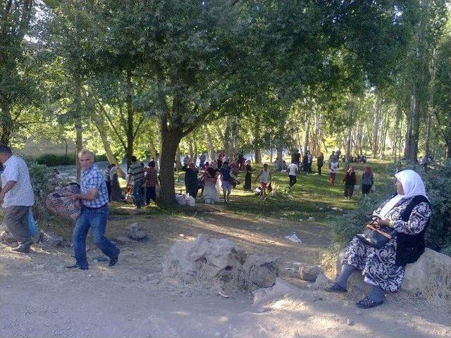 Kaya Ailesinden &Ouml;rnek Dayanışma 1