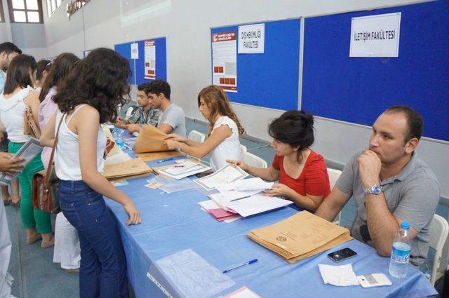 &Ccedil;ukurova &Uuml;niversitesi nde Kayıtlar Başladı 2