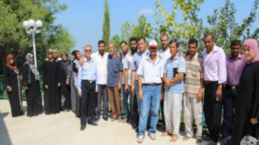 &Ccedil;adırkentte Kalan Suriyeliler Adana&rsquo;nın Tarihi Ve Turistik Yerlerini Gezdi